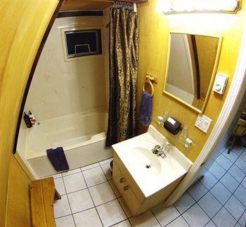 Duffin Cove 4* Tofino